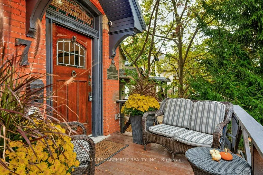 Photo 4 of 7 Homewood Avenue, Hamilton, Kirkendall — HOMEH