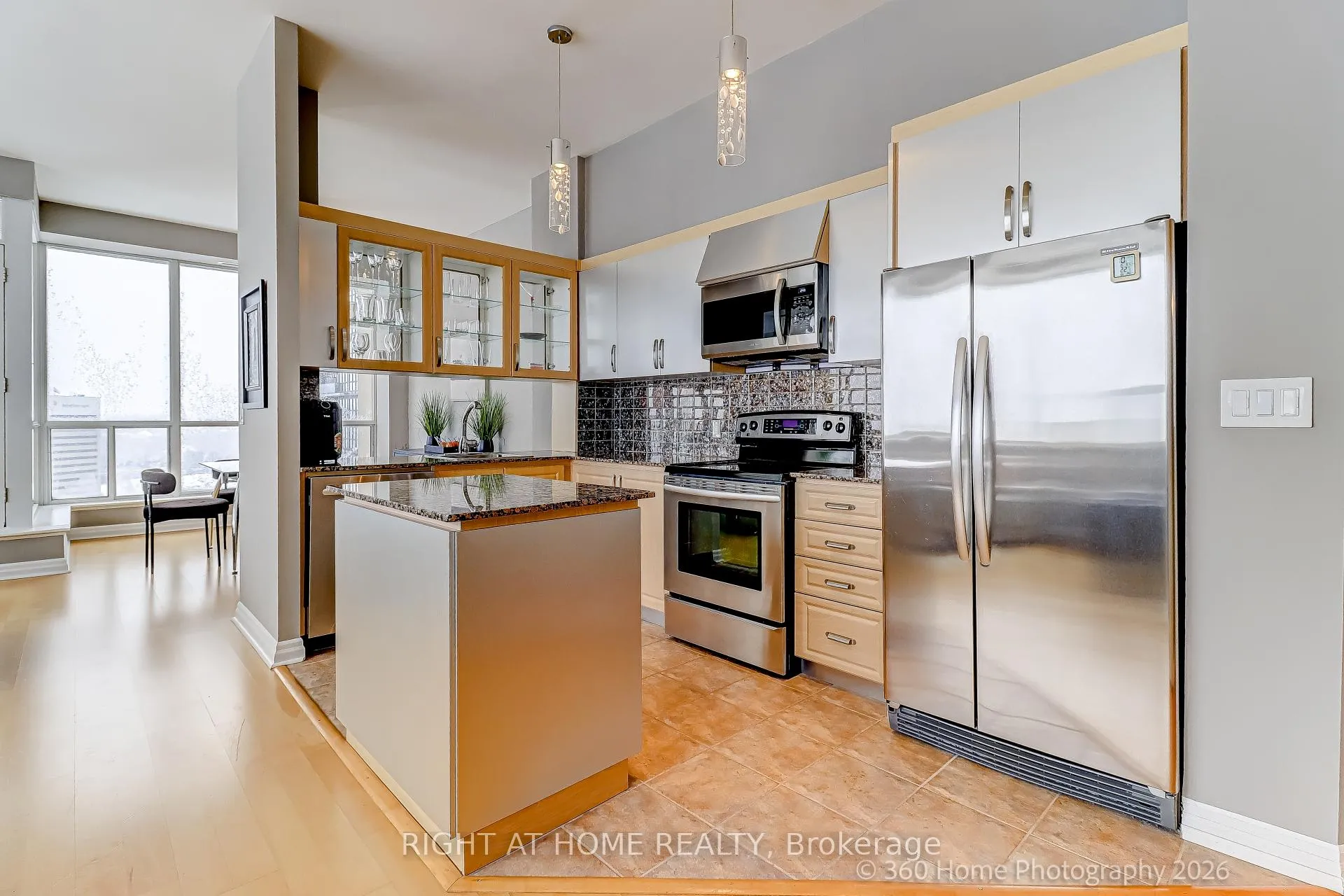 Photo 4 of Unit 1408, 797 Don Mills Road, Toronto, Flemingdon Park — HOMEH