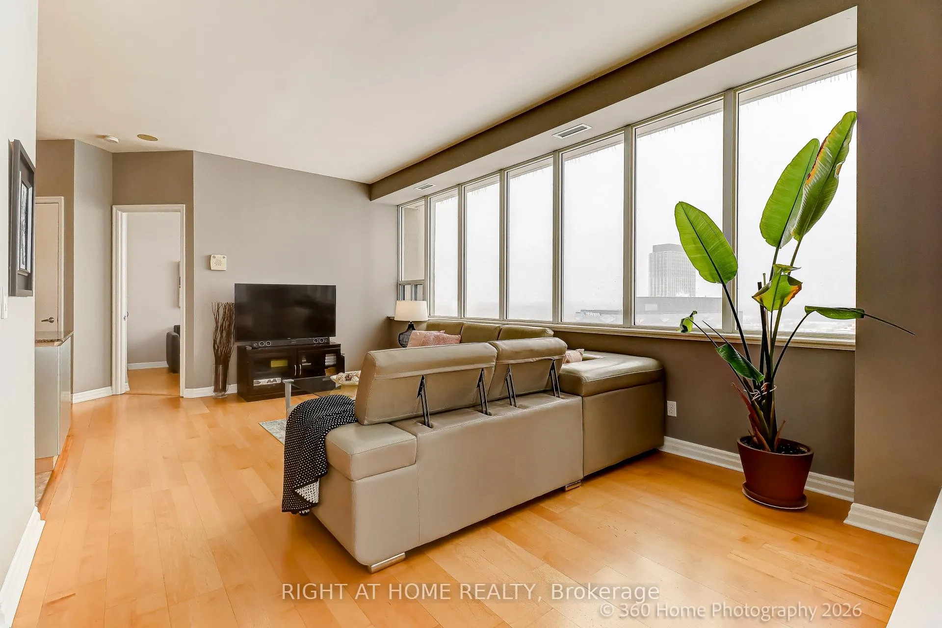 Photo 12 of Unit 1408, 797 Don Mills Road, Toronto, Flemingdon Park — HOMEH