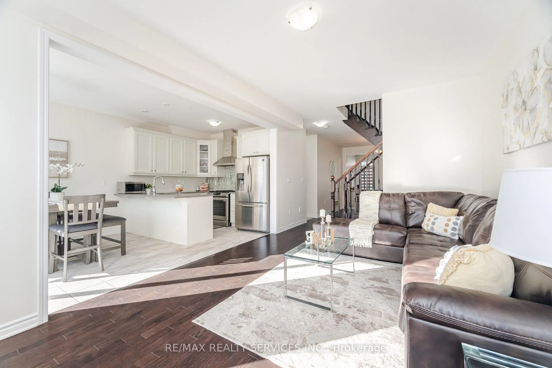 Photo 10 of 17 Averill Road, Brampton, Northwest Brampton — HOMEH