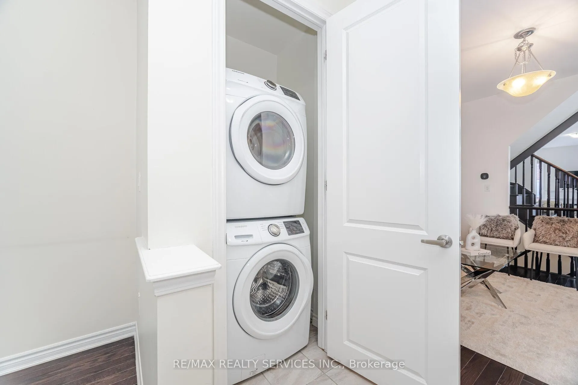 Photo 18 of 17 Averill Road, Brampton, Northwest Brampton — HOMEH