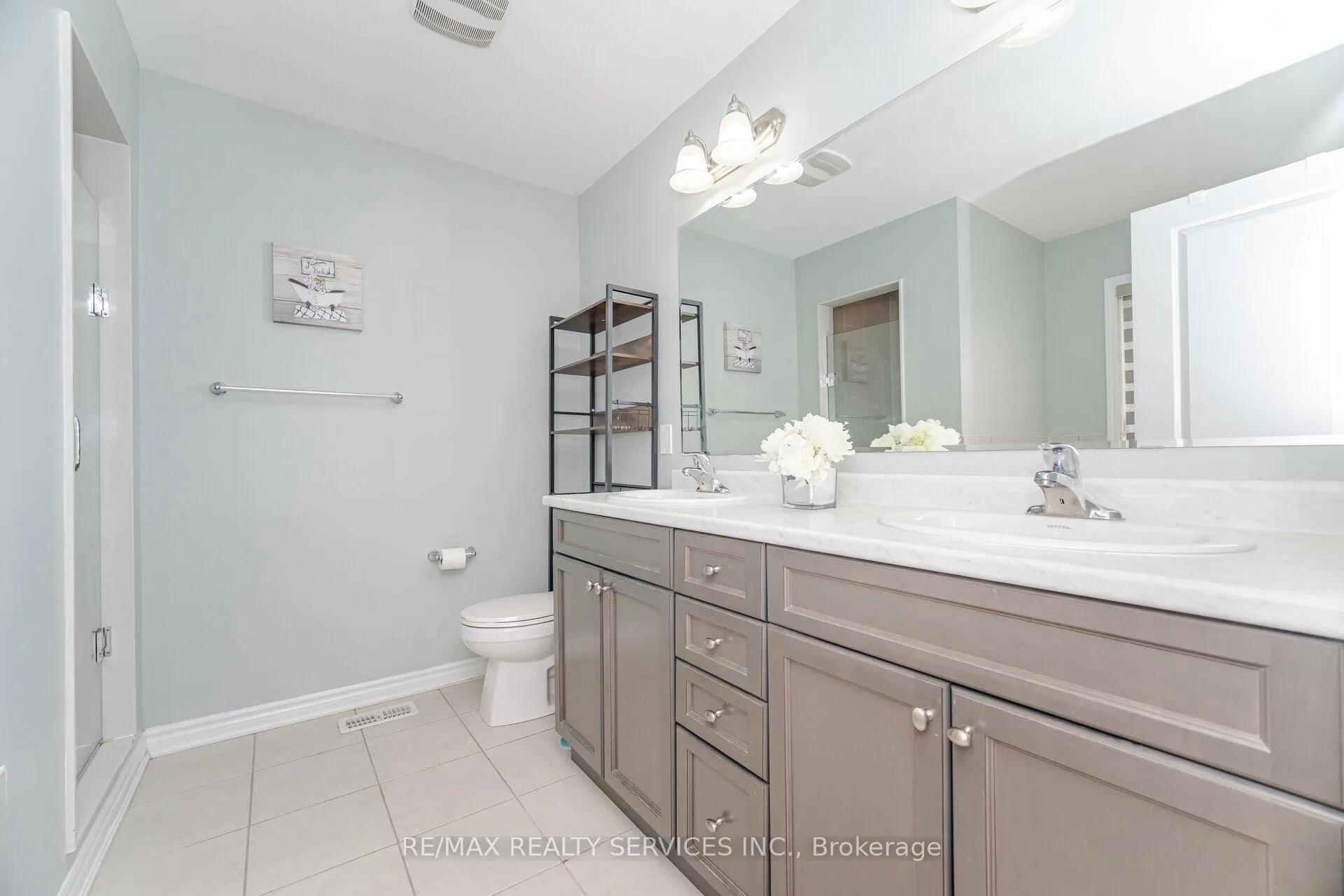 Photo 22 of 17 Averill Road, Brampton, Northwest Brampton — HOMEH