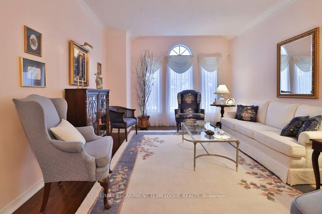 Photo 5 of 2182 Turnberry Road, Burlington, Rose — HOMEH