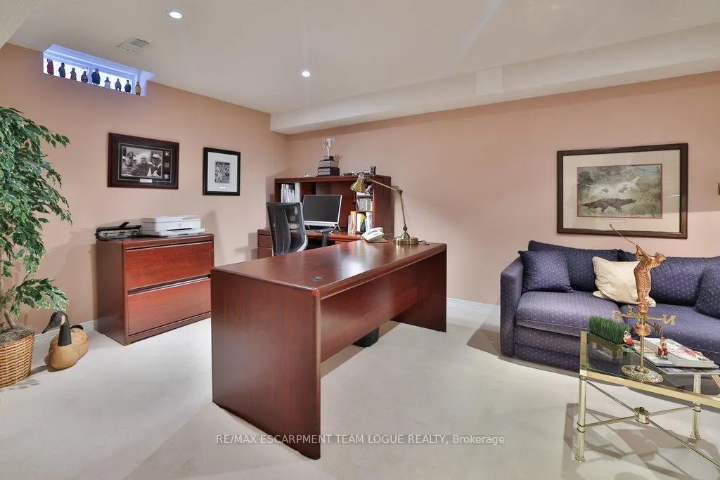 Photo 32 of 2182 Turnberry Road, Burlington, Rose — HOMEH