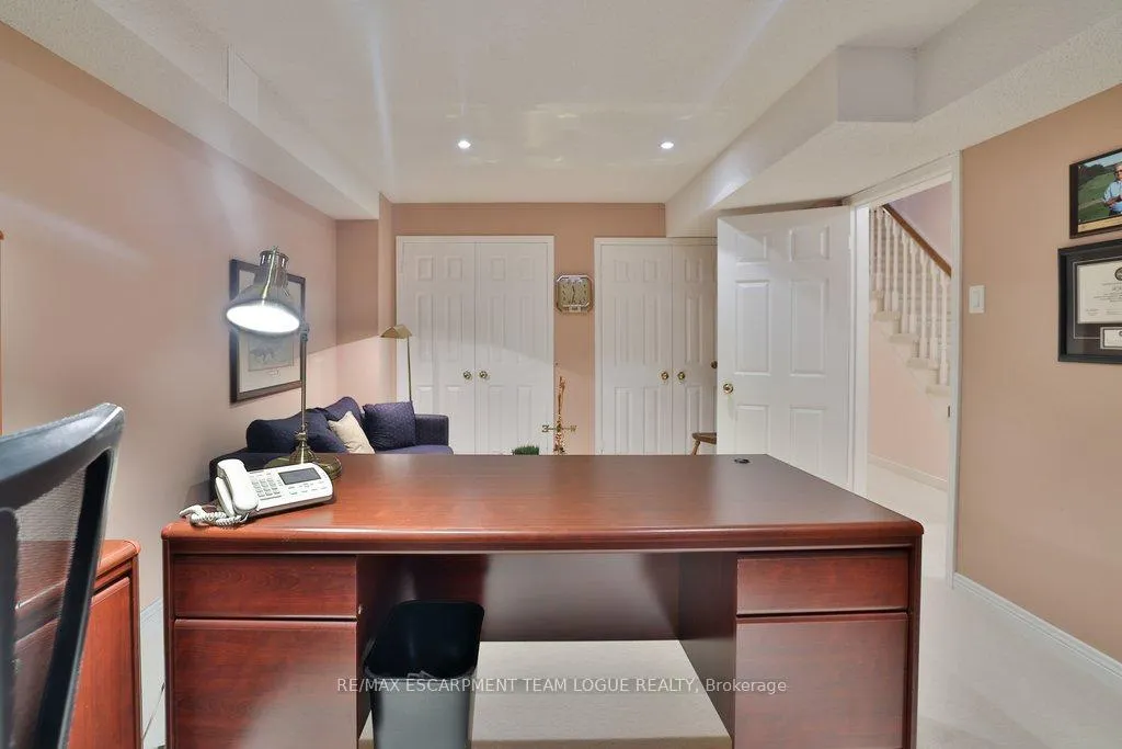 Photo 34 of 2182 Turnberry Road, Burlington, Rose — HOMEH
