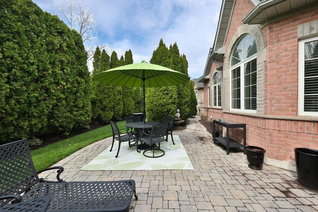 Photo 41 of 2182 Turnberry Road, Burlington, Rose — HOMEH