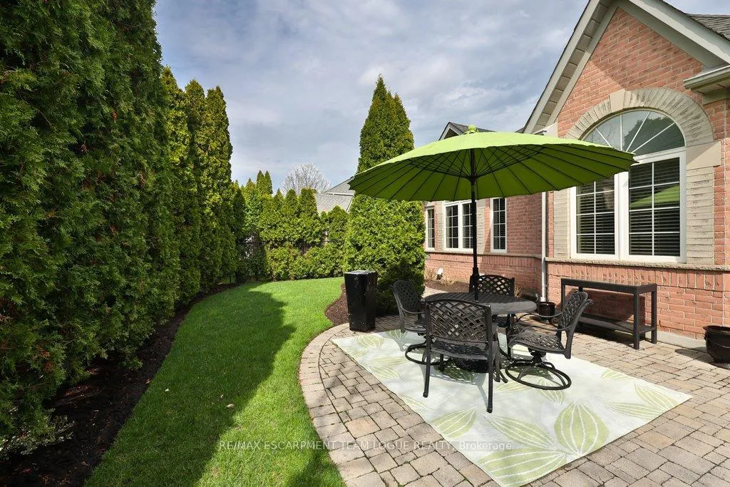 Photo 43 of 2182 Turnberry Road, Burlington, Rose — HOMEH