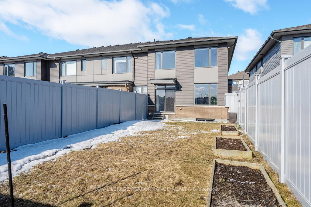 Photo 41 of 302 Squadron Crescent, Ottawa, CFB Rockcliffe and Area — HOMEH