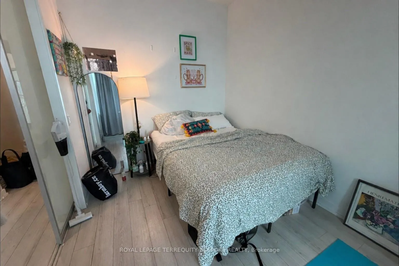 Photo 15 of Unit 2002, 33 Helendale Avenue, Toronto, Yonge-Eglinton — HOMEH