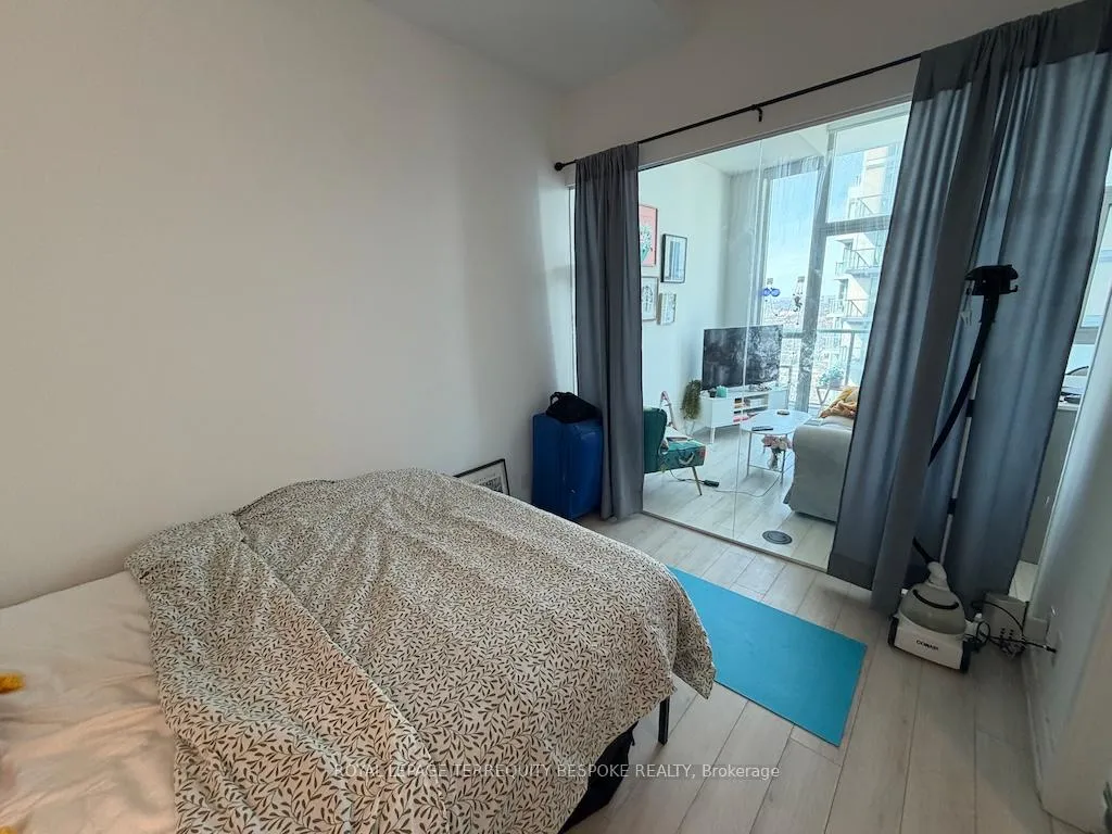 Photo 17 of Unit 2002, 33 Helendale Avenue, Toronto, Yonge-Eglinton — HOMEH