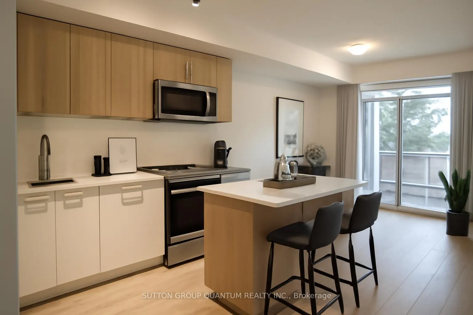 Photo 4 of Unit 420, 500 Plains Road E, Burlington, LaSalle — HOMEH