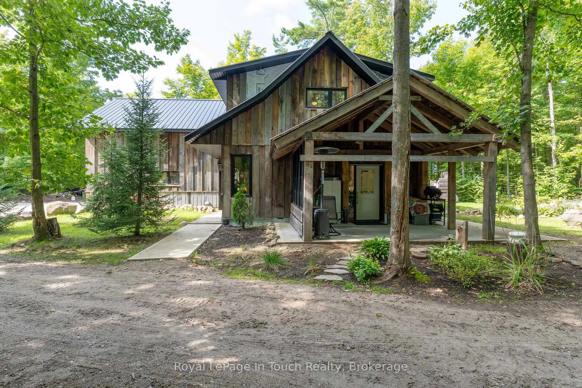 Photo 1 of 440 Concession Rd 16 E, Tiny, Rural Tiny — HOMEH