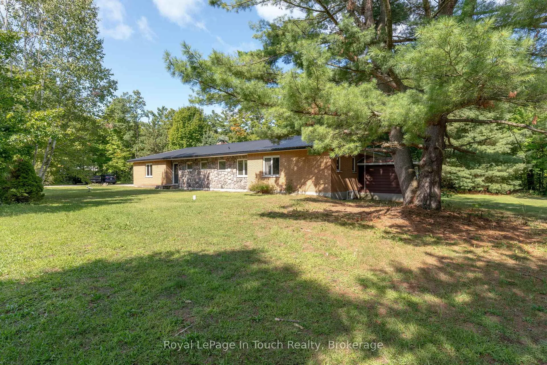 Photo 4 of 440 Concession Rd 16 E, Tiny, Rural Tiny — HOMEH