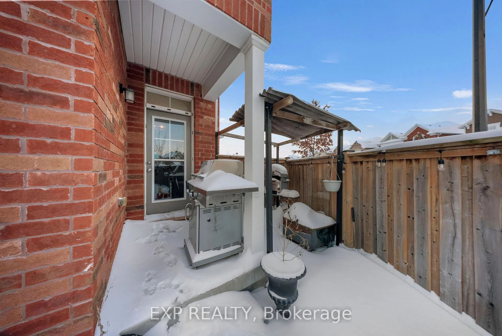 Photo 38 of 203 Grovehill Crescent, Kitchener — HOMEH