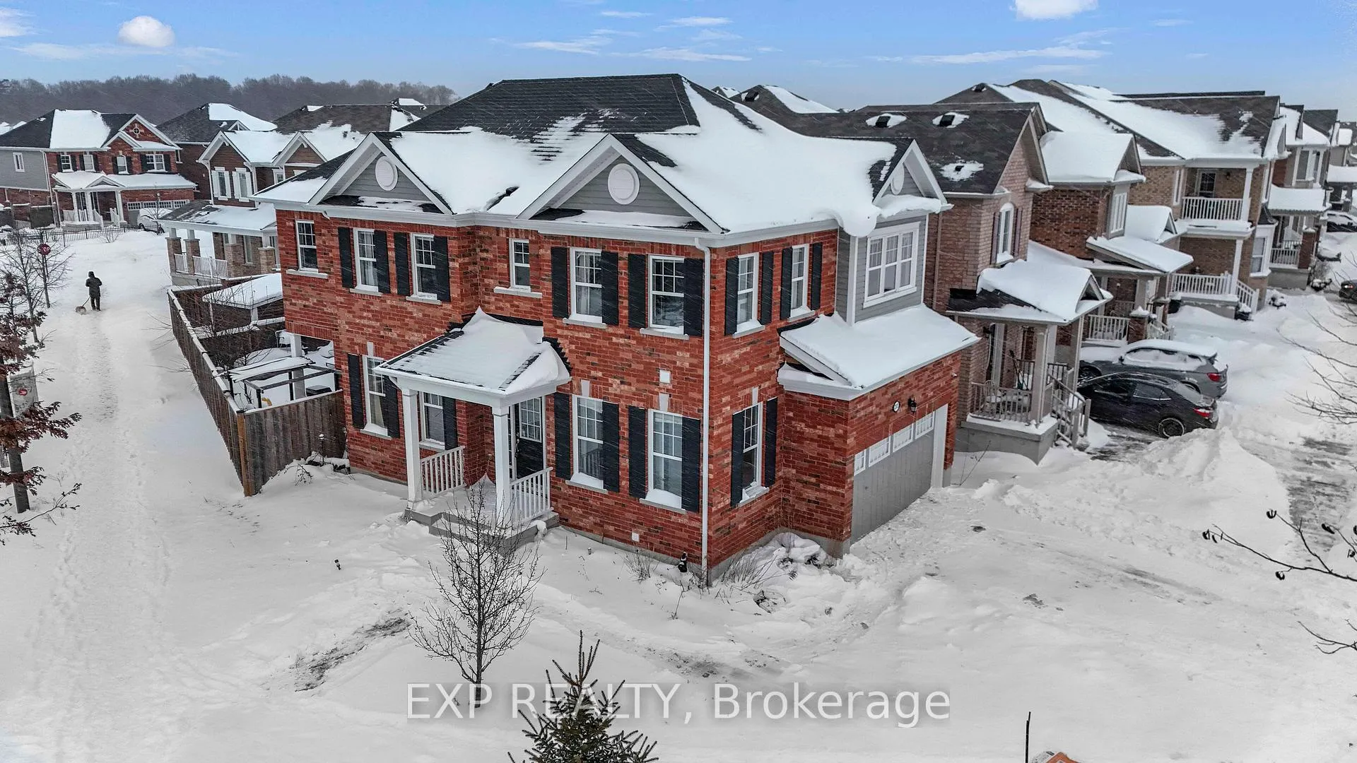Photo 41 of 203 Grovehill Crescent, Kitchener — HOMEH