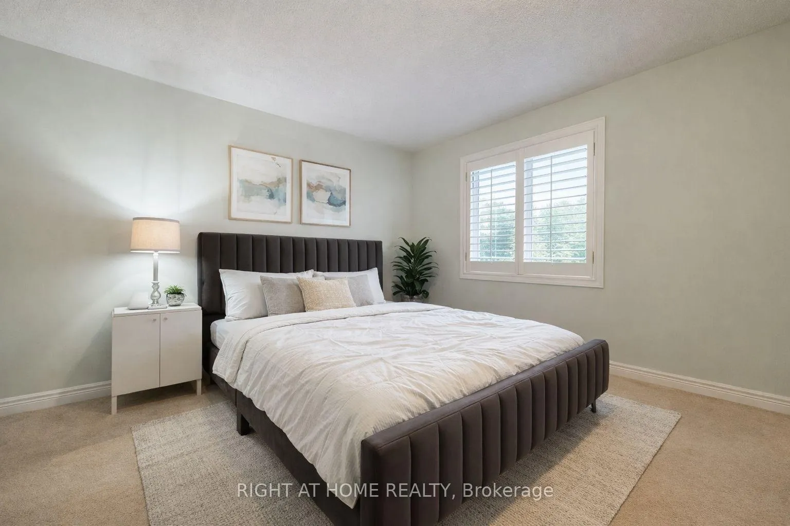Photo 9 of 95 Giancola Crescent, Vaughan, Maple — HOMEH