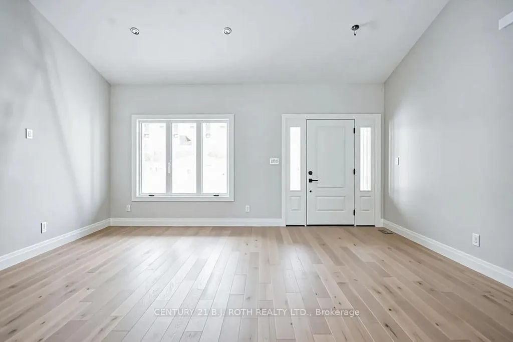 Photo 7 of 13 Jennett Drive, Oro-Medonte, Moonstone — HOMEH