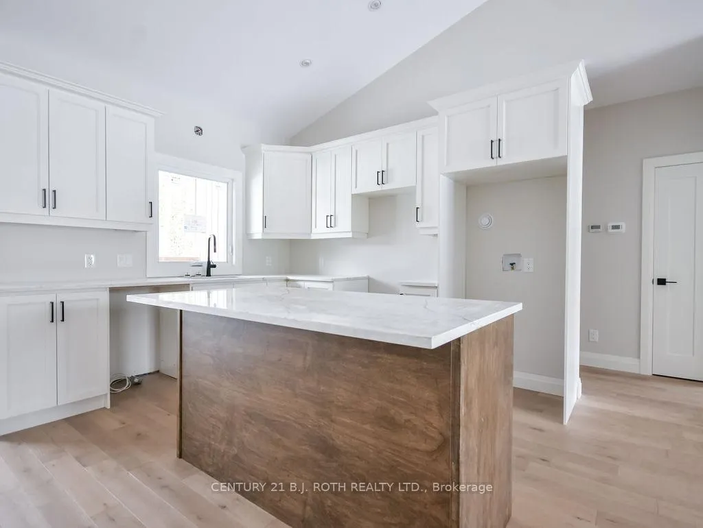 Photo 11 of 13 Jennett Drive, Oro-Medonte, Moonstone — HOMEH