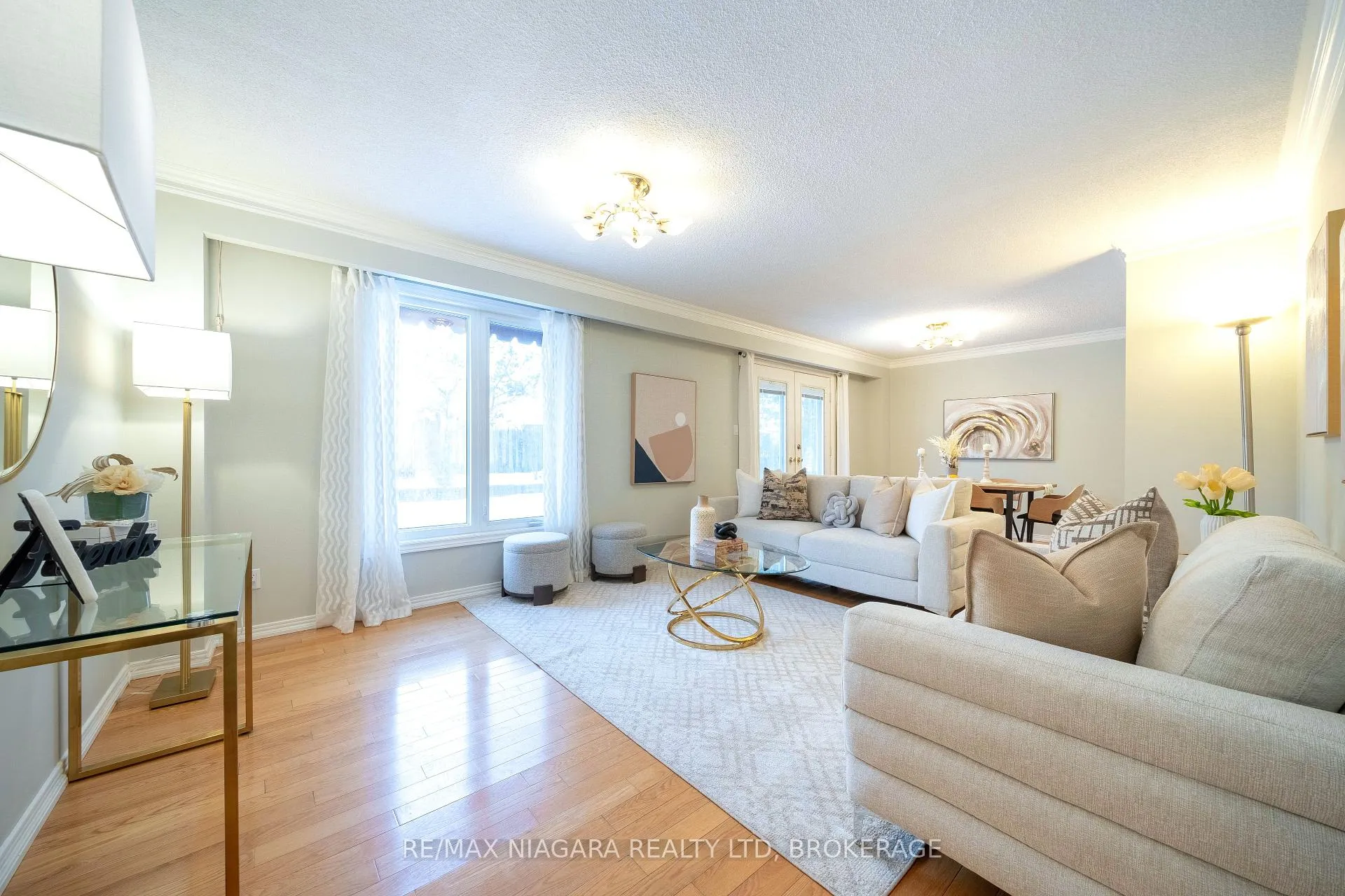 Photo 9 of 28 Rosemead Close, Markham, Unionville — HOMEH