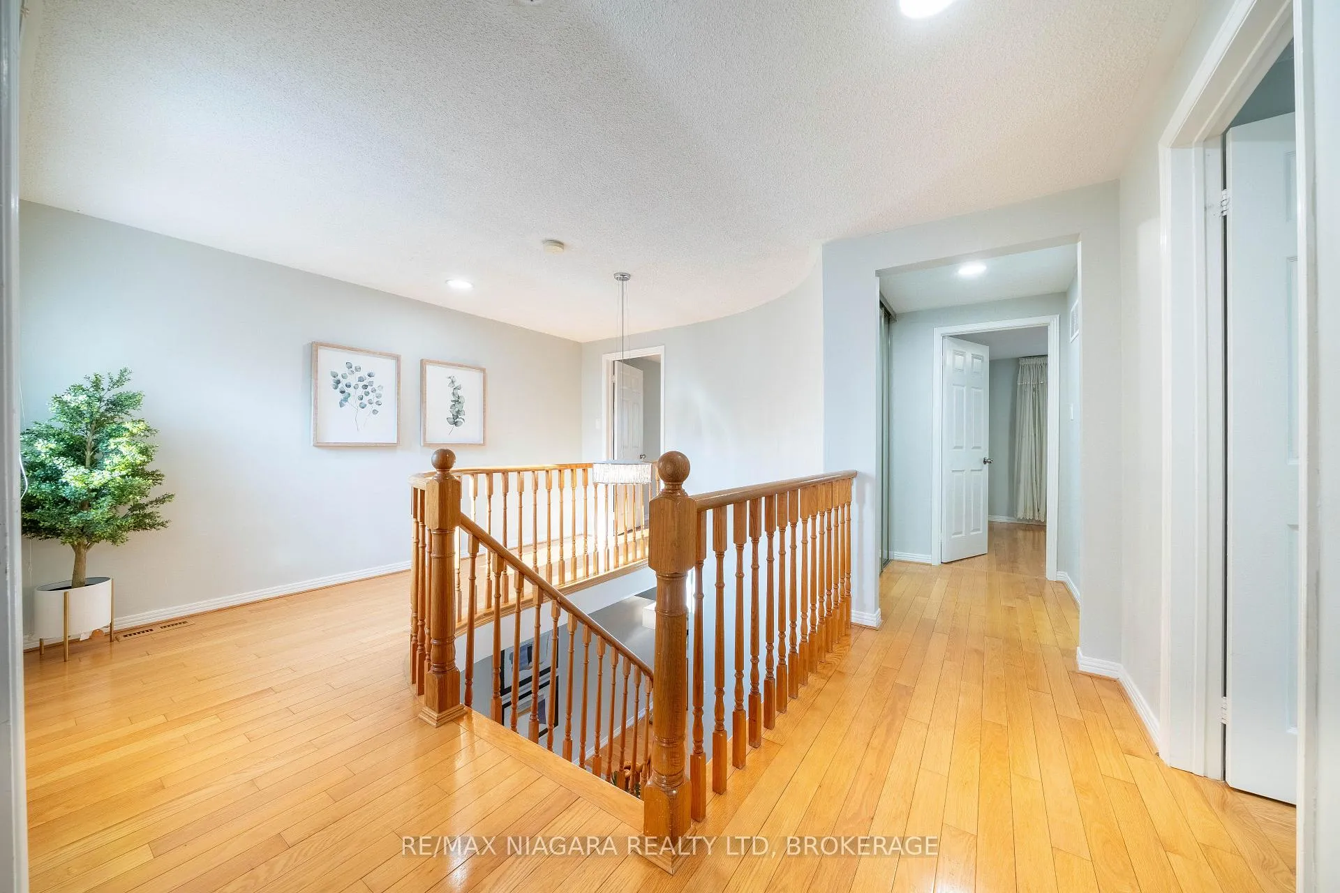 Photo 23 of 28 Rosemead Close, Markham, Unionville — HOMEH