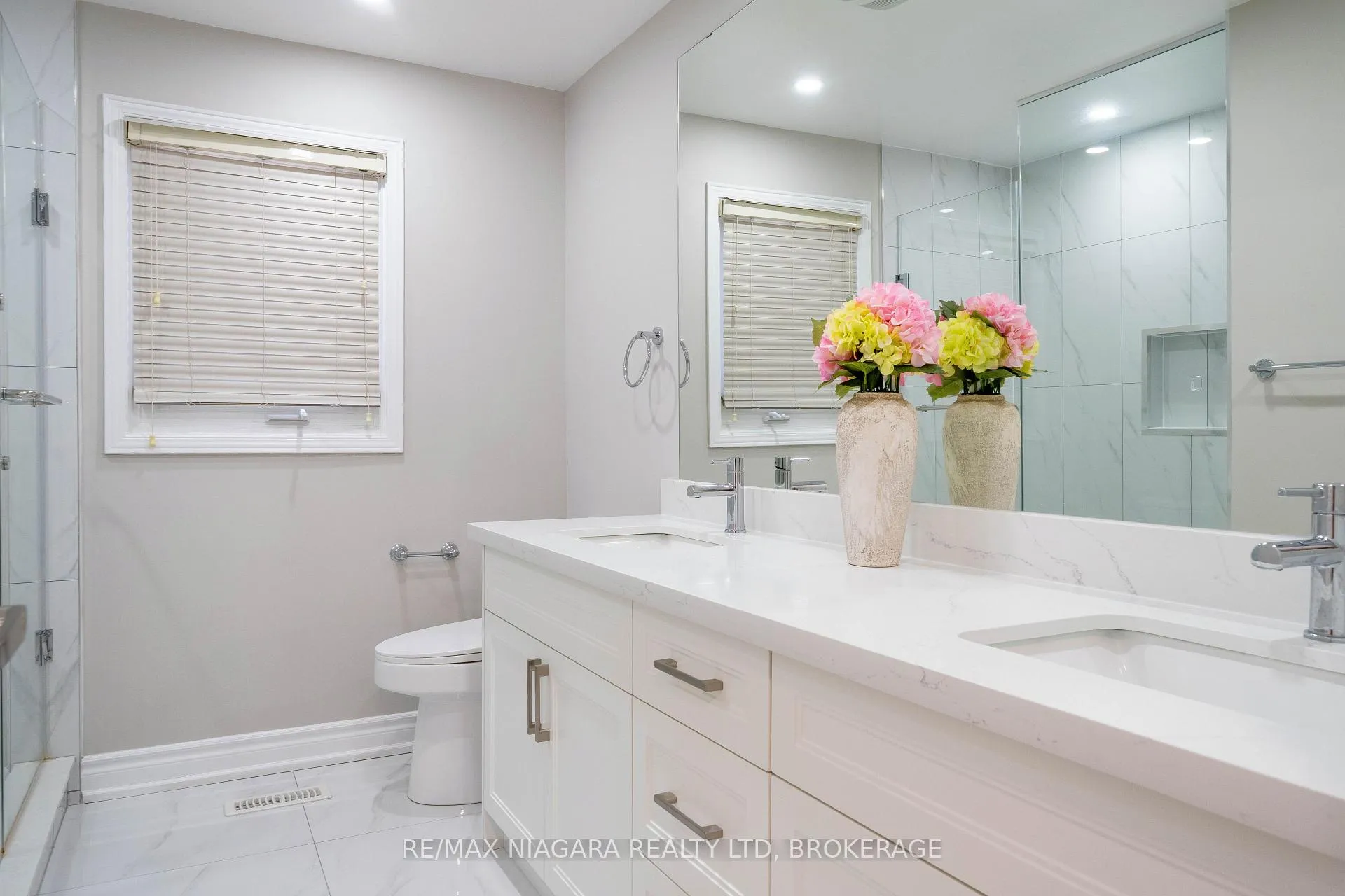 Photo 33 of 28 Rosemead Close, Markham, Unionville — HOMEH