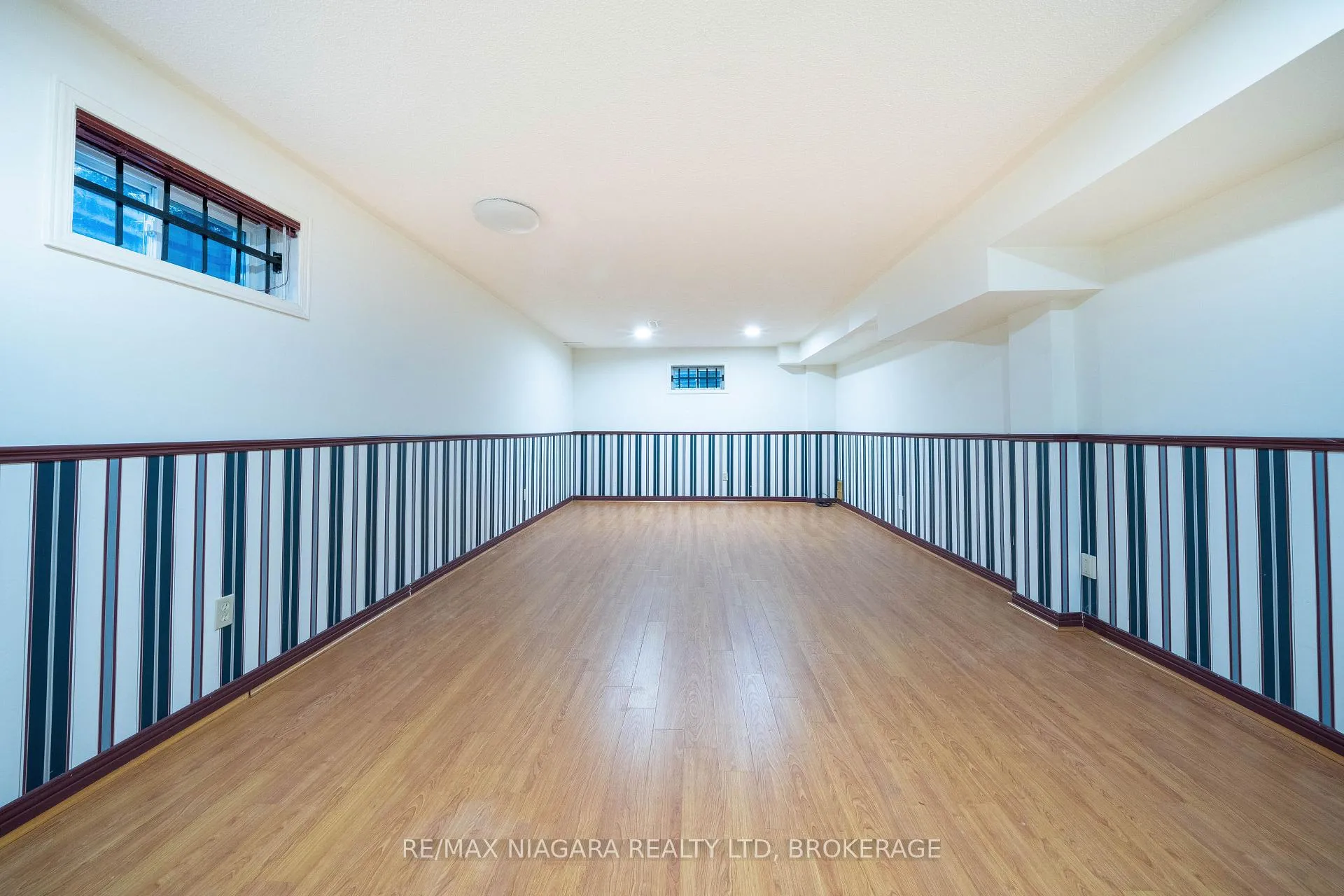 Photo 39 of 28 Rosemead Close, Markham, Unionville — HOMEH