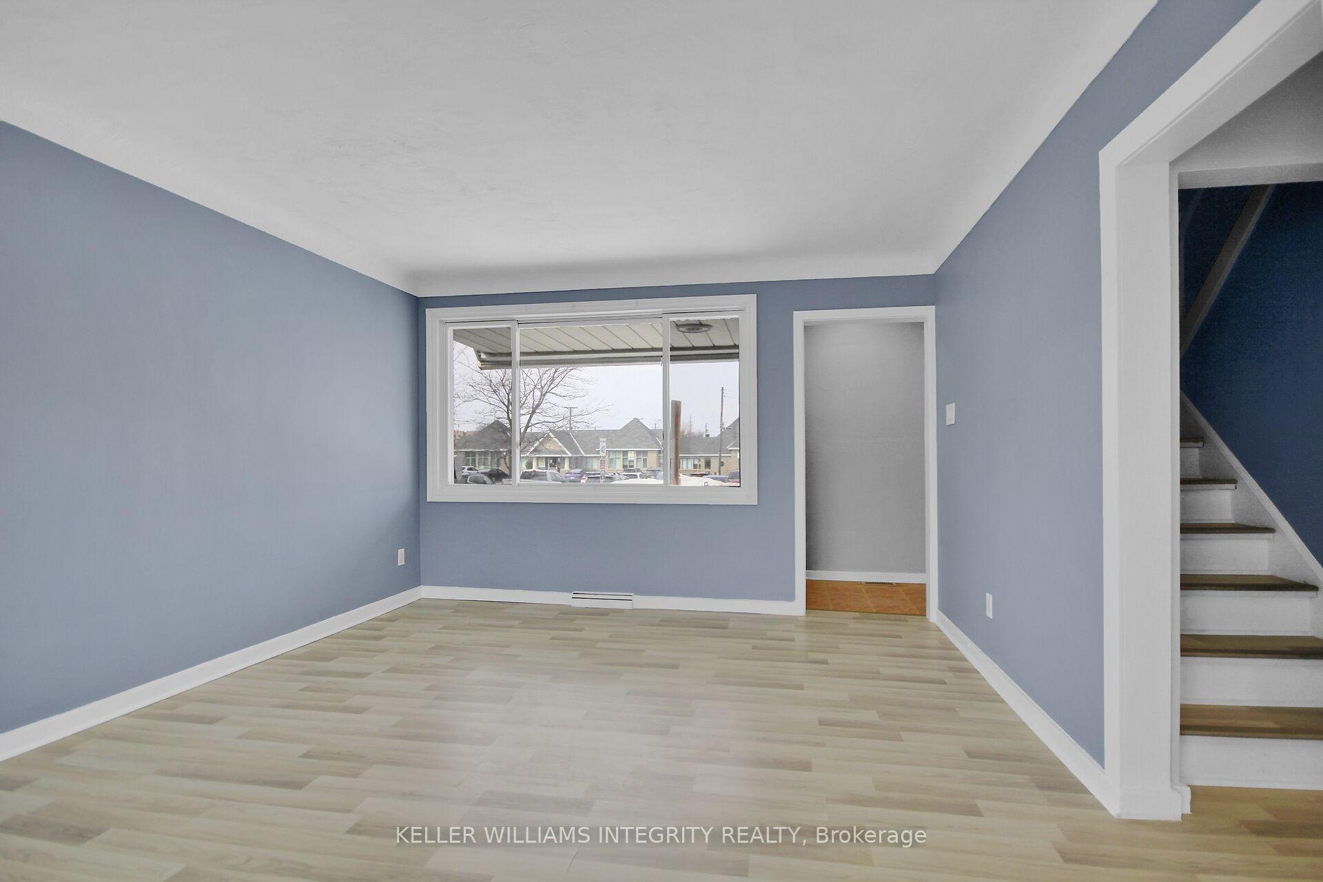 Photo 4 of 1214 Foxbar Avenue, Ottawa, Ellwood — HOMEH