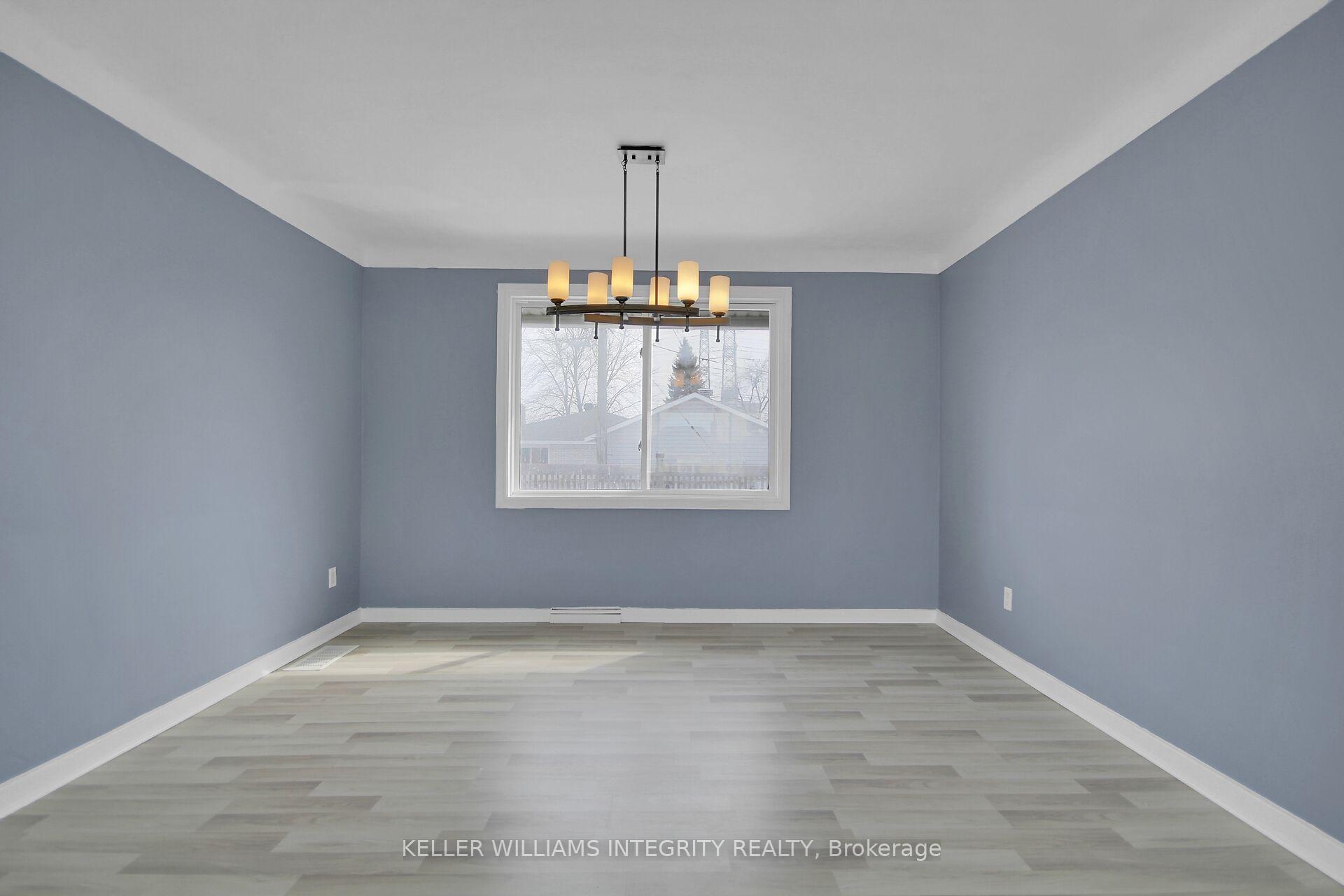 Photo 6 of 1214 Foxbar Avenue, Ottawa, Ellwood — HOMEH
