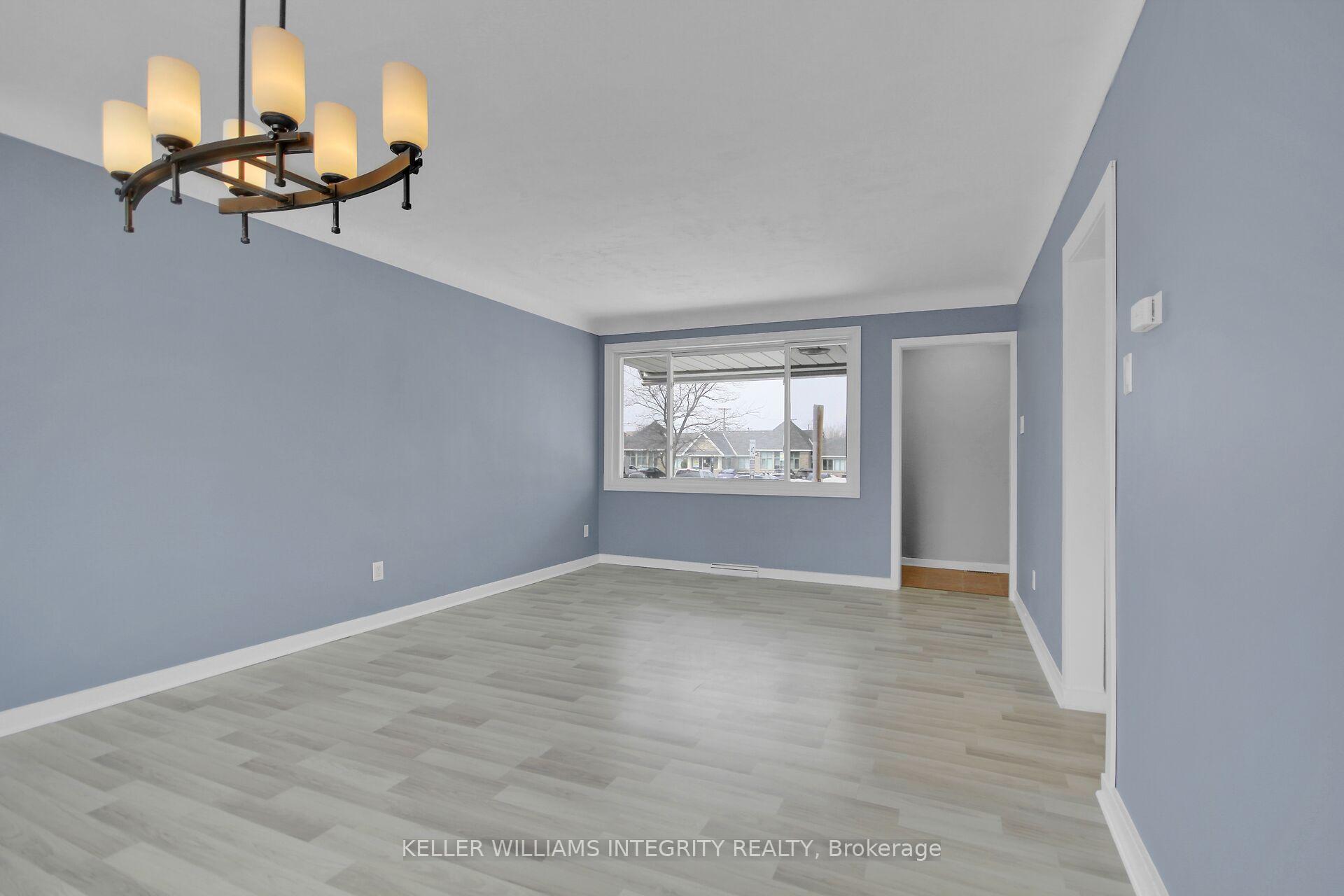 Photo 7 of 1214 Foxbar Avenue, Ottawa, Ellwood — HOMEH