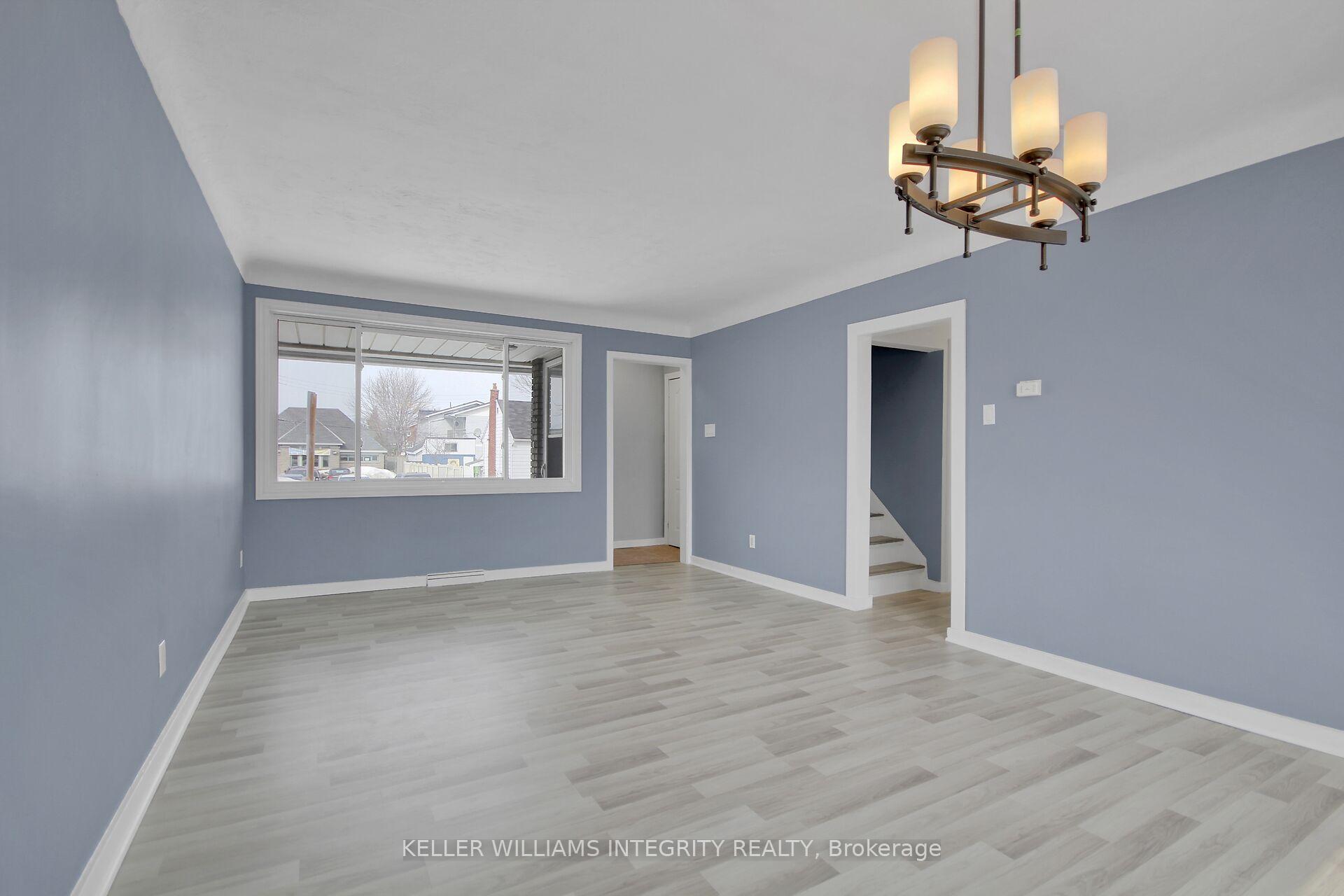 Photo 8 of 1214 Foxbar Avenue, Ottawa, Ellwood — HOMEH