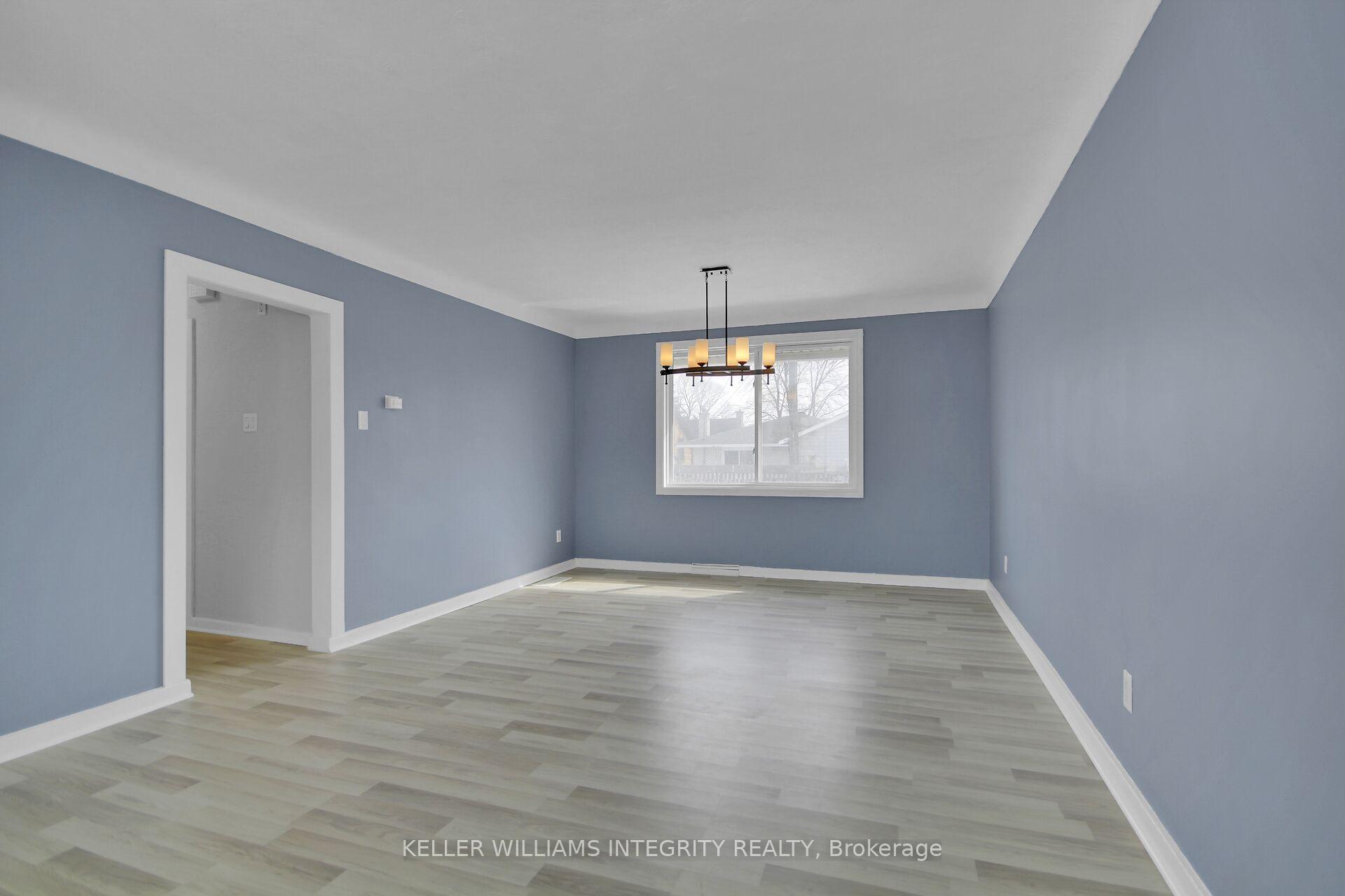 Photo 9 of 1214 Foxbar Avenue, Ottawa, Ellwood — HOMEH