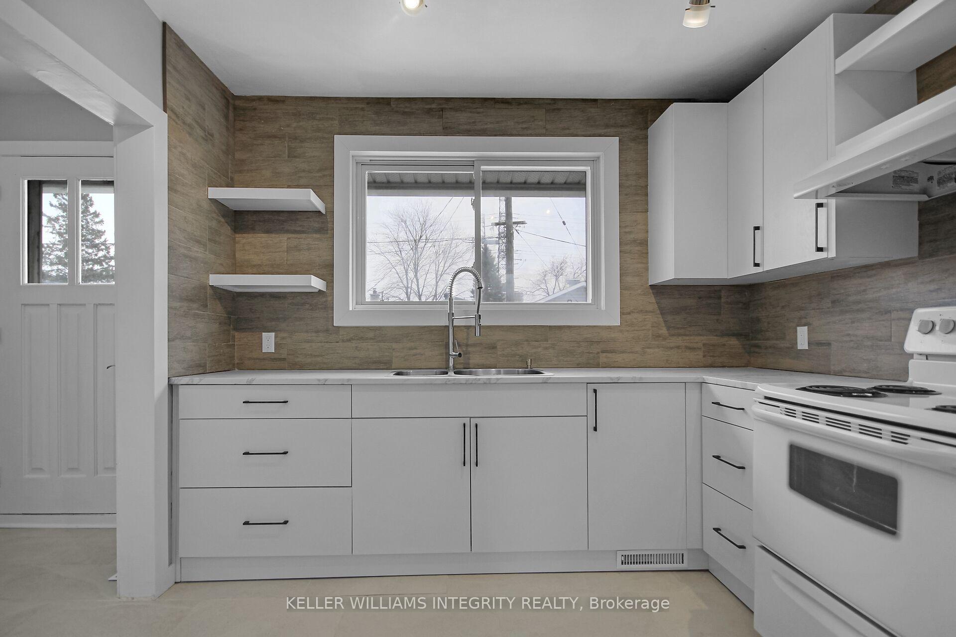 Photo 12 of 1214 Foxbar Avenue, Ottawa, Ellwood — HOMEH