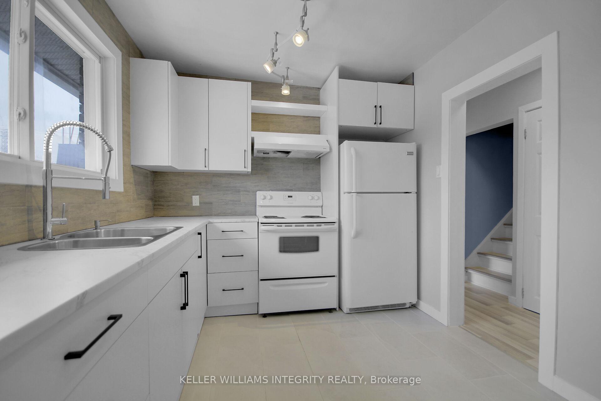 Photo 15 of 1214 Foxbar Avenue, Ottawa, Ellwood — HOMEH