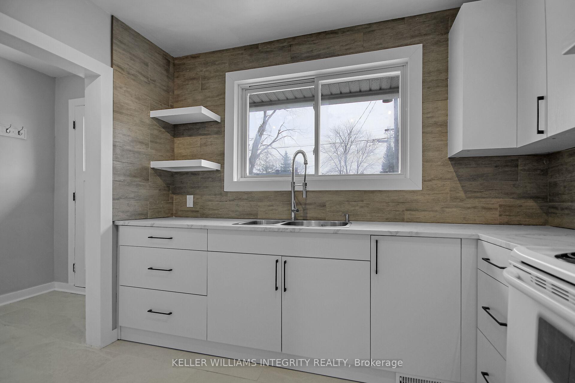 Photo 16 of 1214 Foxbar Avenue, Ottawa, Ellwood — HOMEH