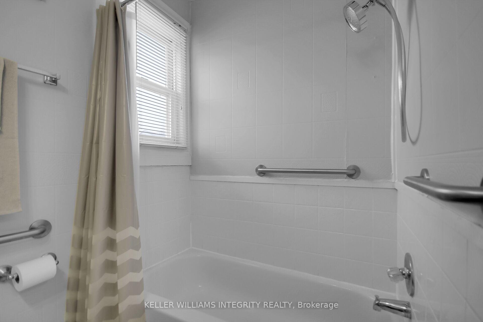 Photo 23 of 1214 Foxbar Avenue, Ottawa, Ellwood — HOMEH