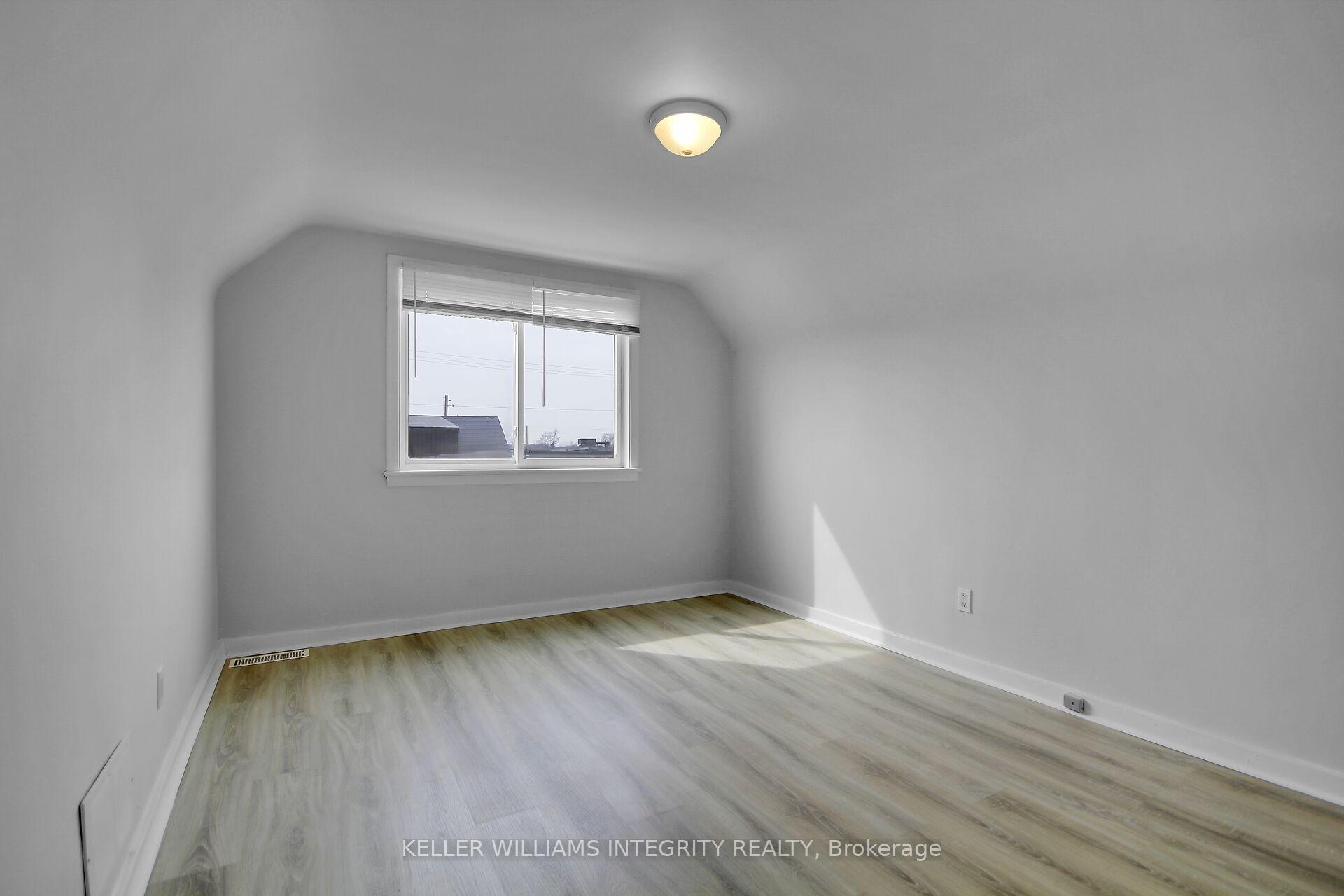 Photo 28 of 1214 Foxbar Avenue, Ottawa, Ellwood — HOMEH