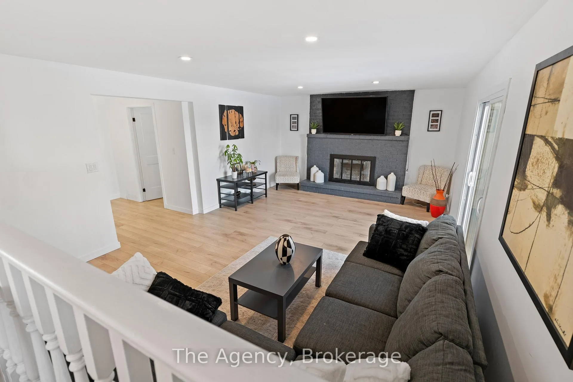 Photo 14 of 24 Keefer Road, Thorold, Confederation Heights — HOMEH