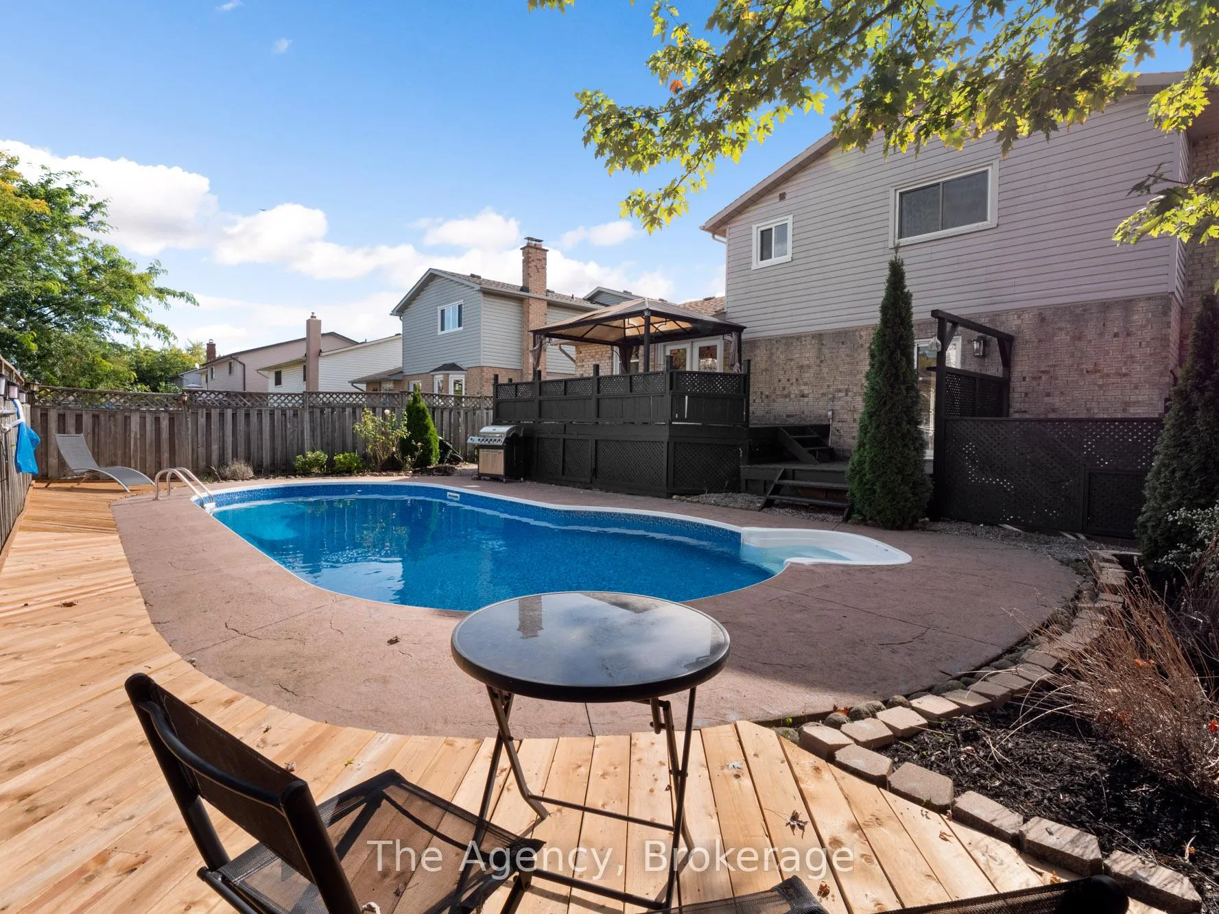 Photo 41 of 24 Keefer Road, Thorold, Confederation Heights — HOMEH