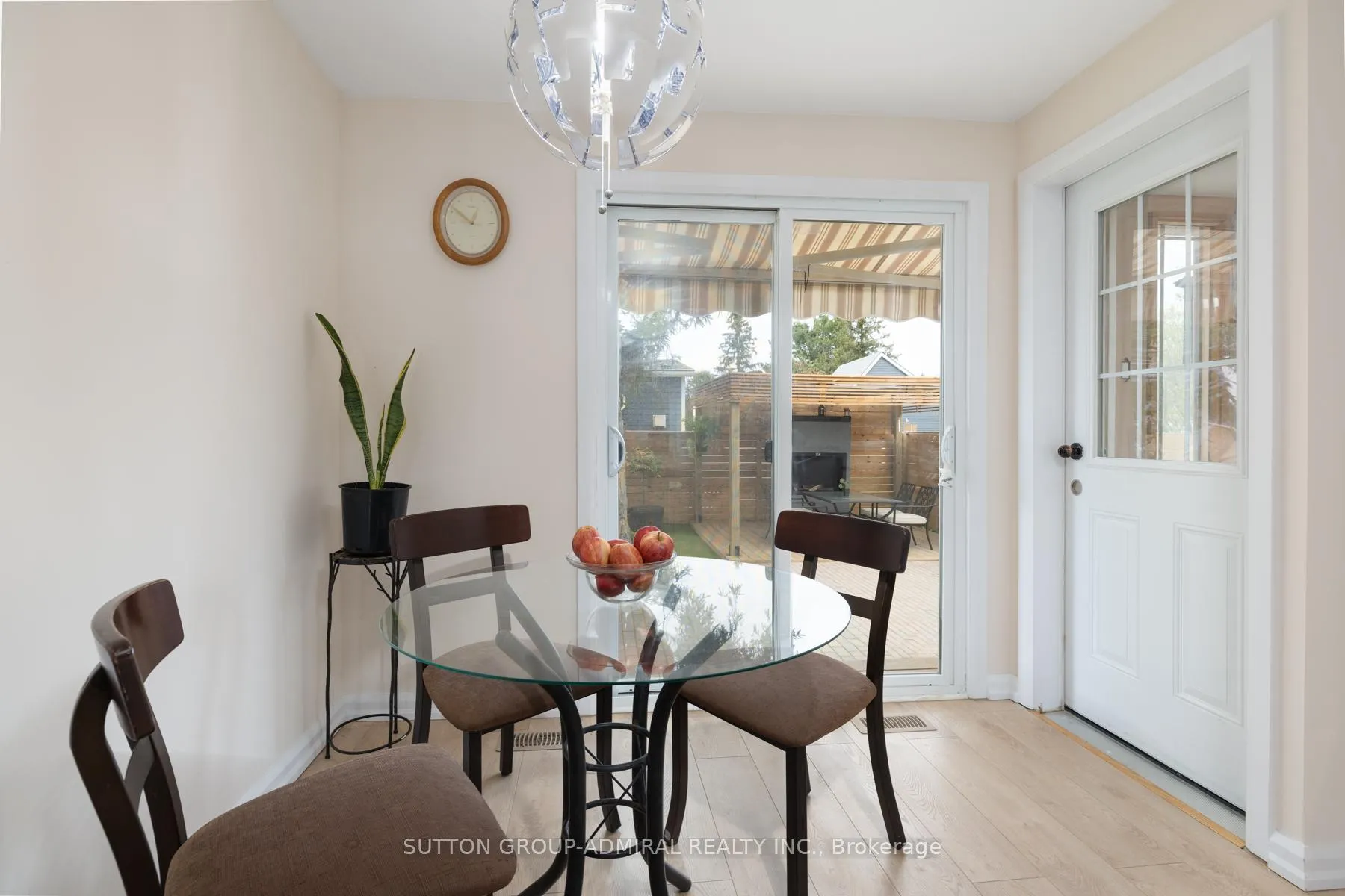 Photo 20 of 70 Belleville Street, Prince Edward County, Wellington Ward — HOMEH
