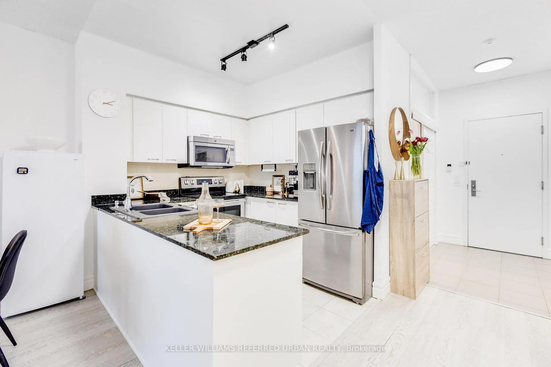 Photo 8 of Unit 116, 48 Suncrest Boulevard, Markham, Commerce Valley — HOMEH