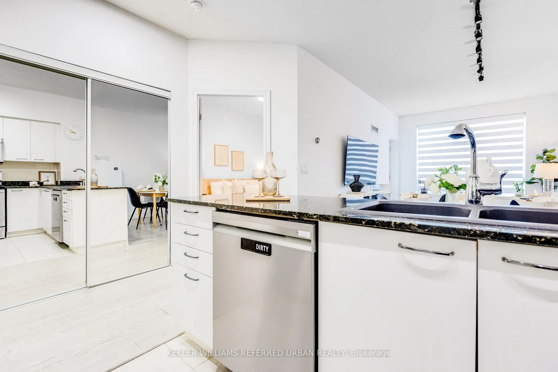 Photo 10 of Unit 116, 48 Suncrest Boulevard, Markham, Commerce Valley — HOMEH