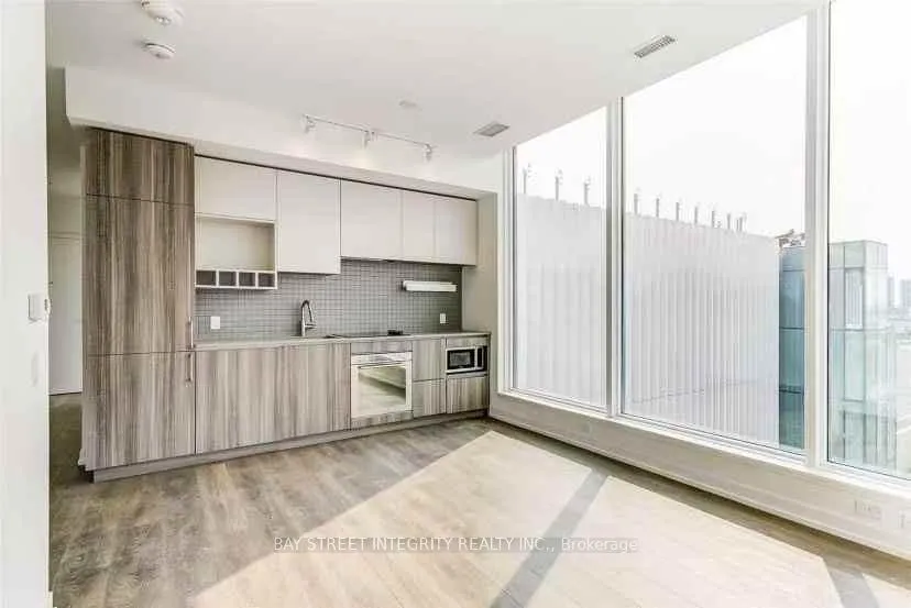 Photo 1 of Unit 805, 898 Portage Parkway, Vaughan, Vaughan Corporate Centre — HOMEH