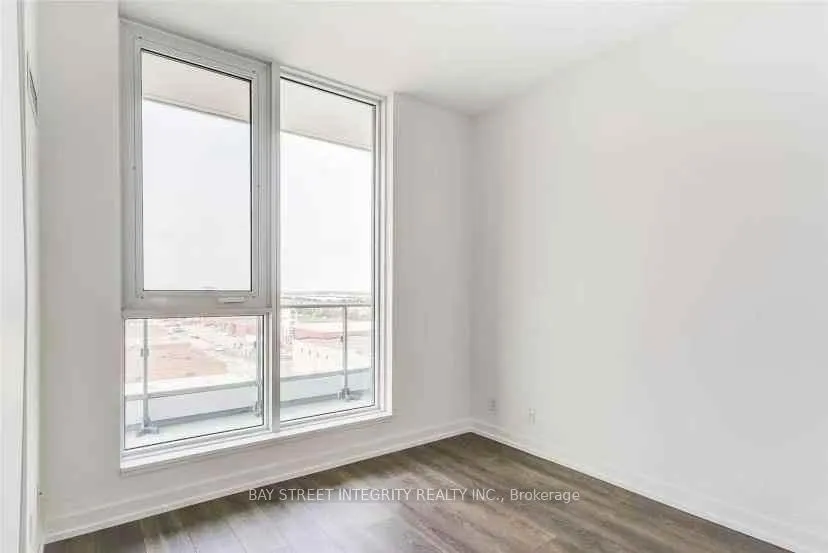 Photo 5 of Unit 805, 898 Portage Parkway, Vaughan, Vaughan Corporate Centre — HOMEH