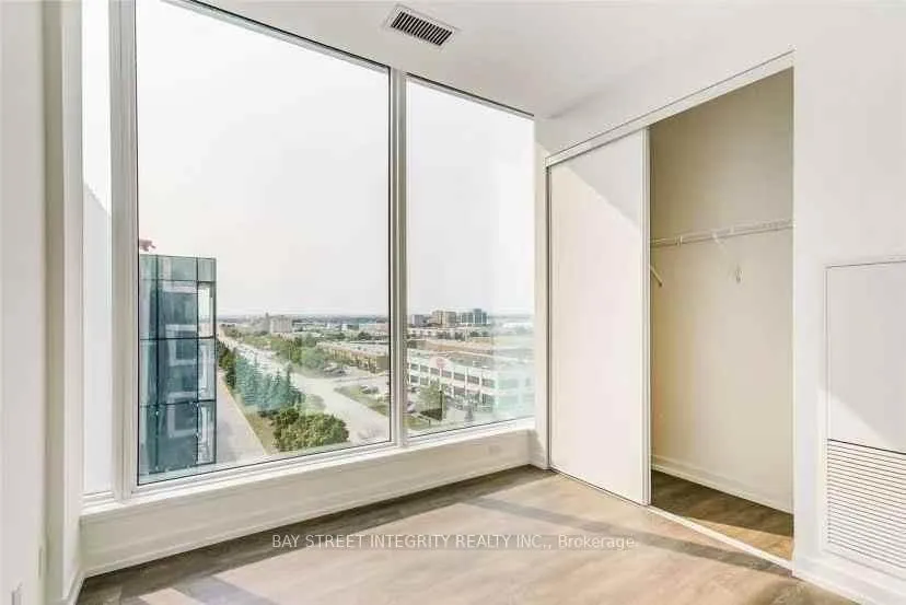 Photo 6 of Unit 805, 898 Portage Parkway, Vaughan, Vaughan Corporate Centre — HOMEH