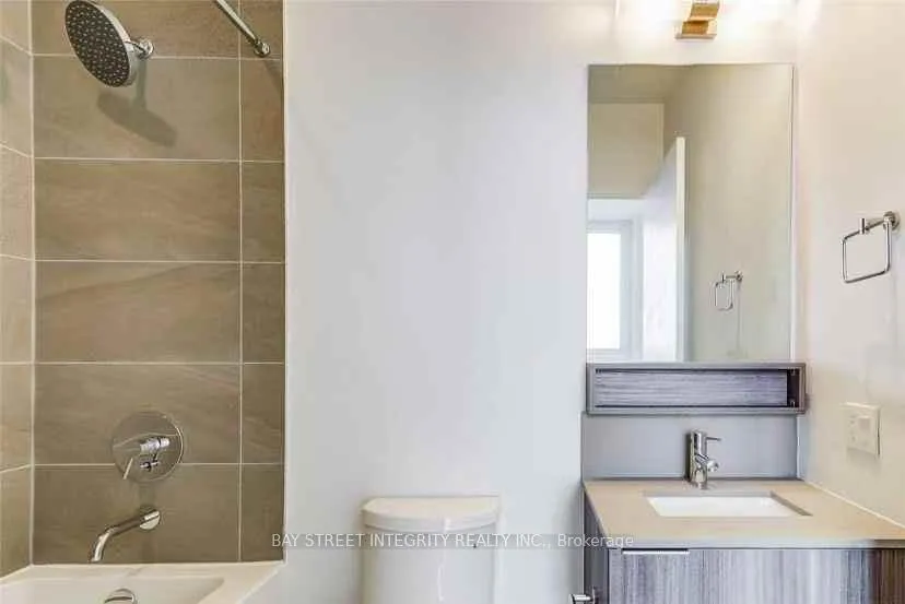 Photo 7 of Unit 805, 898 Portage Parkway, Vaughan, Vaughan Corporate Centre — HOMEH
