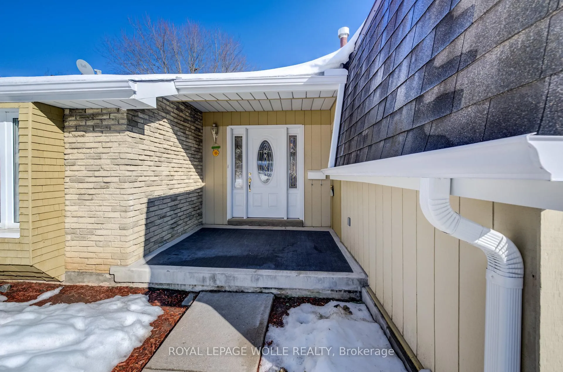 Photo 4 of 20 Royal Orchard Drive, Waterloo — HOMEH