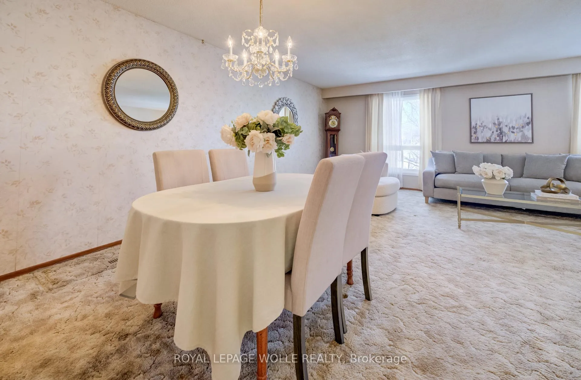 Photo 10 of 20 Royal Orchard Drive, Waterloo — HOMEH