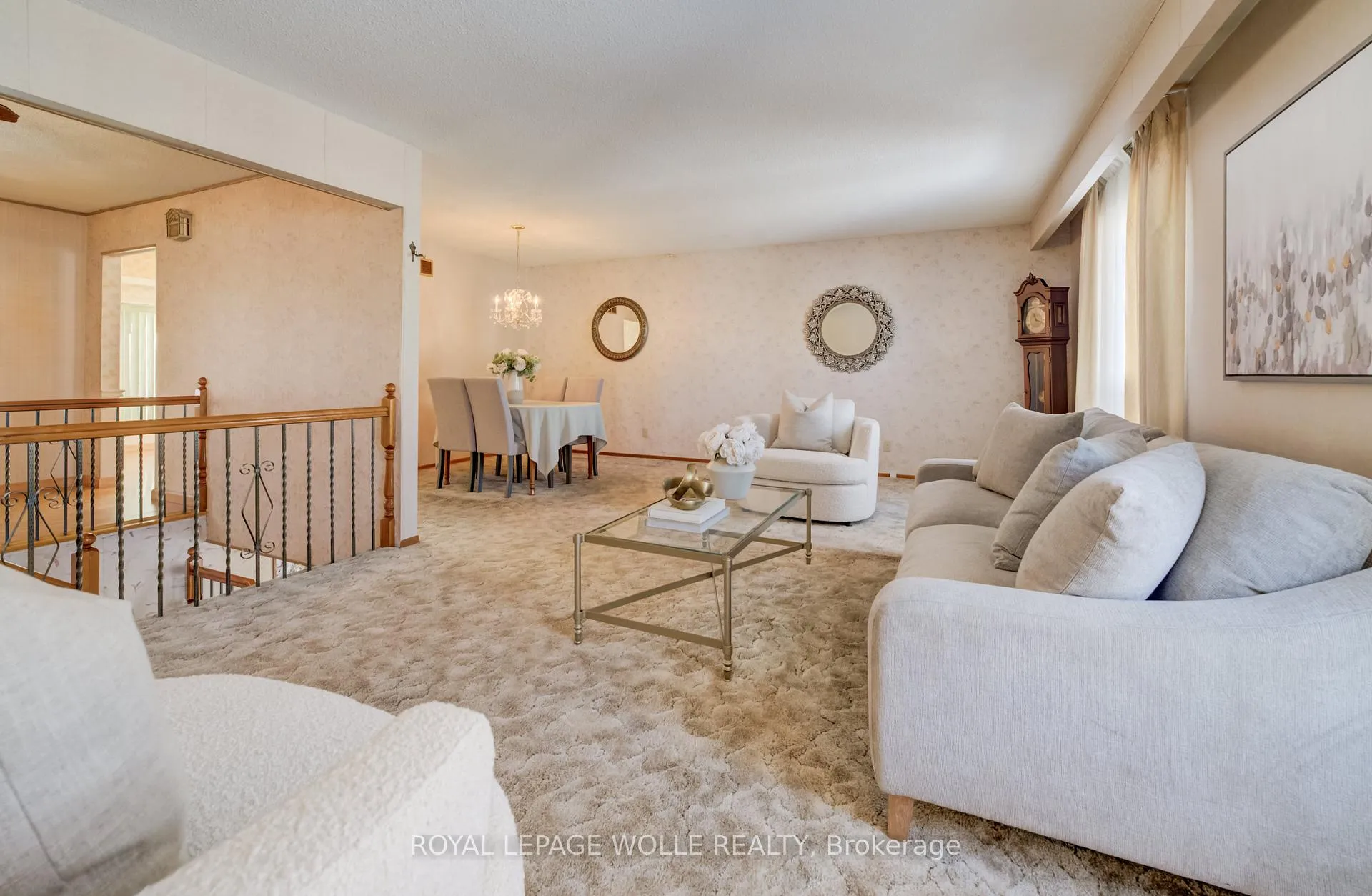 Photo 15 of 20 Royal Orchard Drive, Waterloo — HOMEH