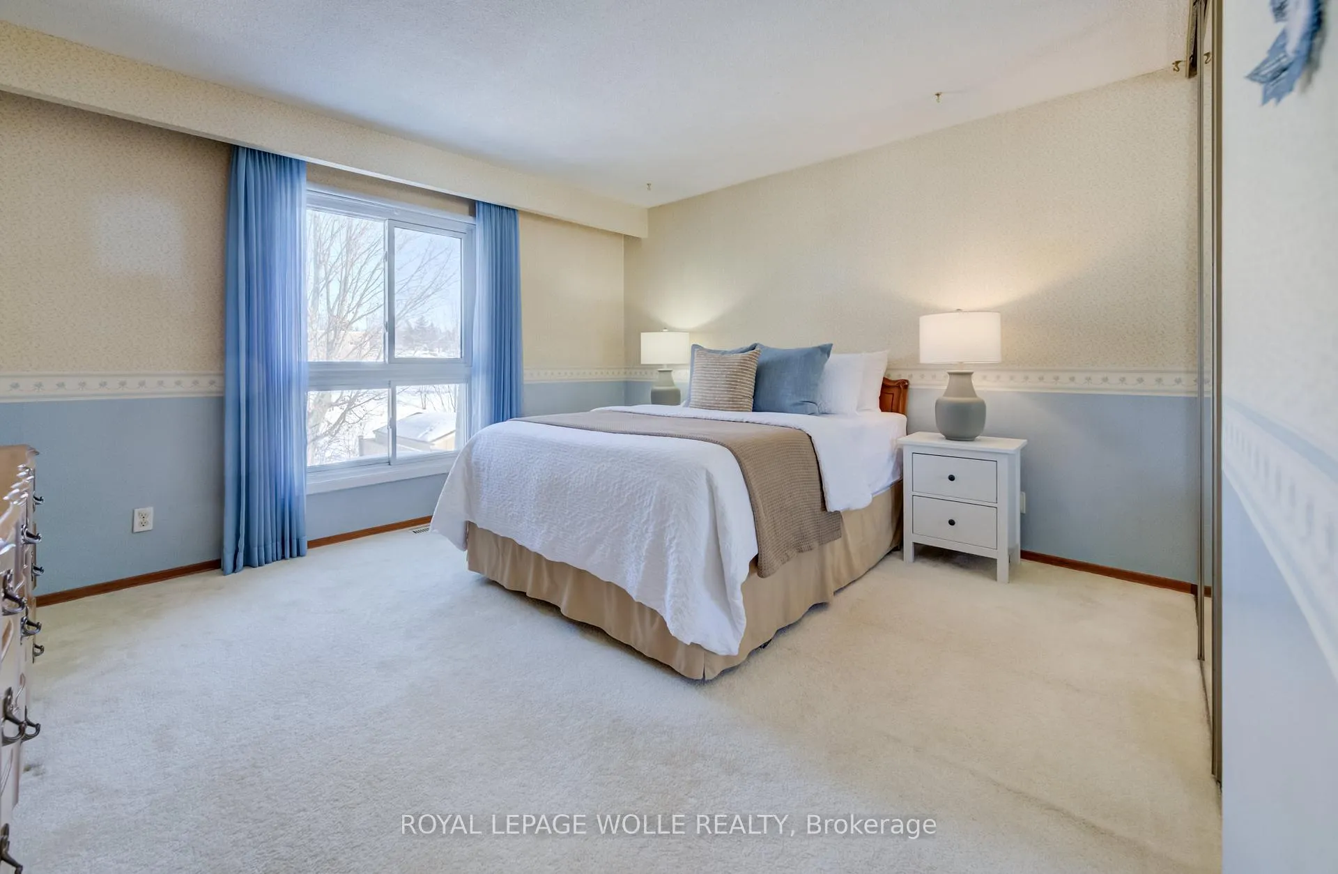 Photo 17 of 20 Royal Orchard Drive, Waterloo — HOMEH