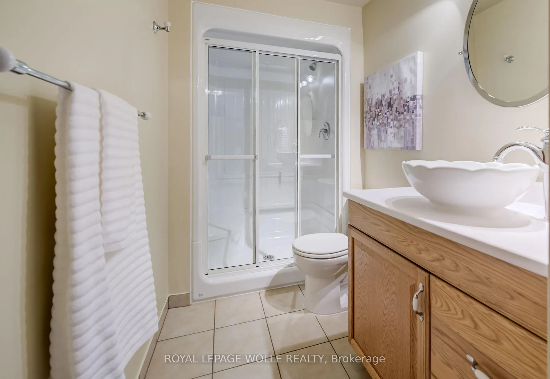 Photo 27 of 20 Royal Orchard Drive, Waterloo — HOMEH